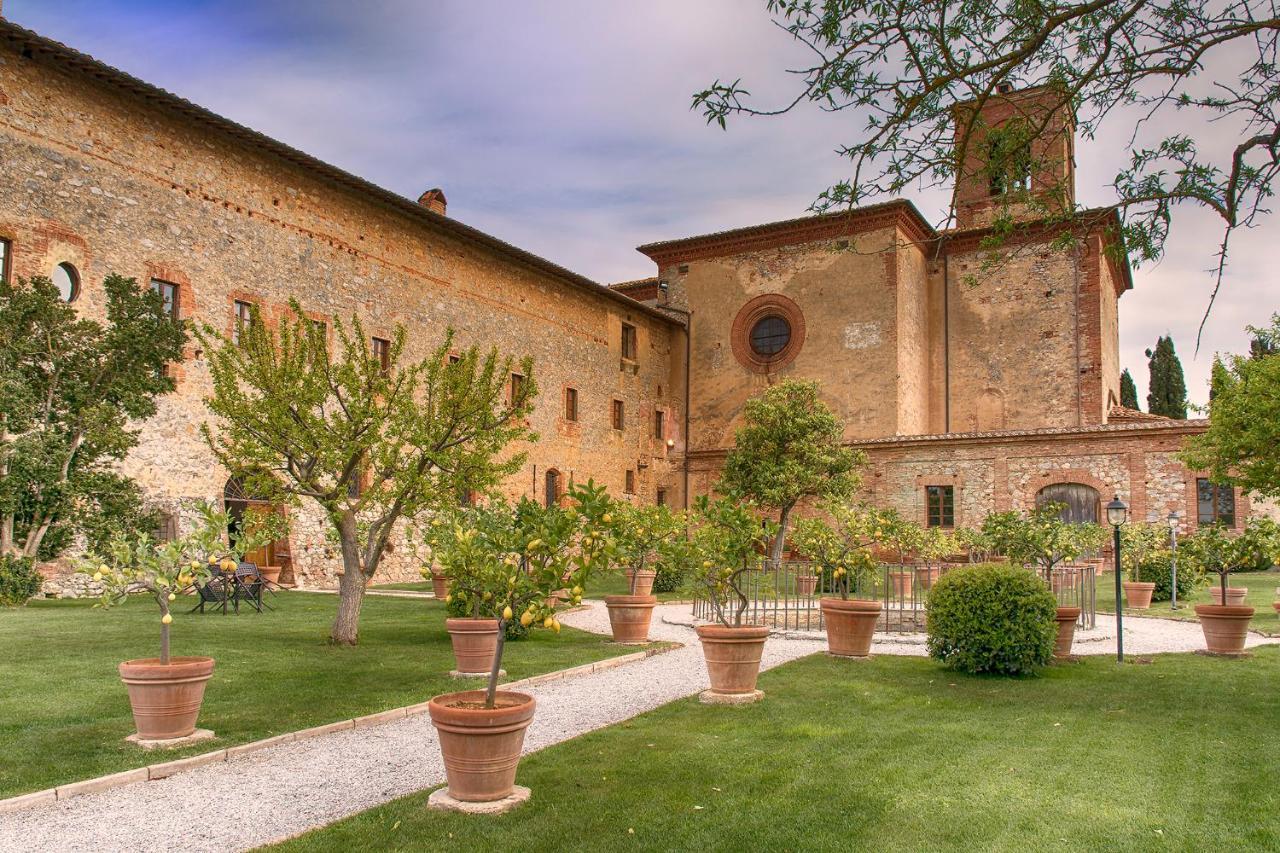 Vakantieboerderij Monastero Sant'anna In Camprena *
