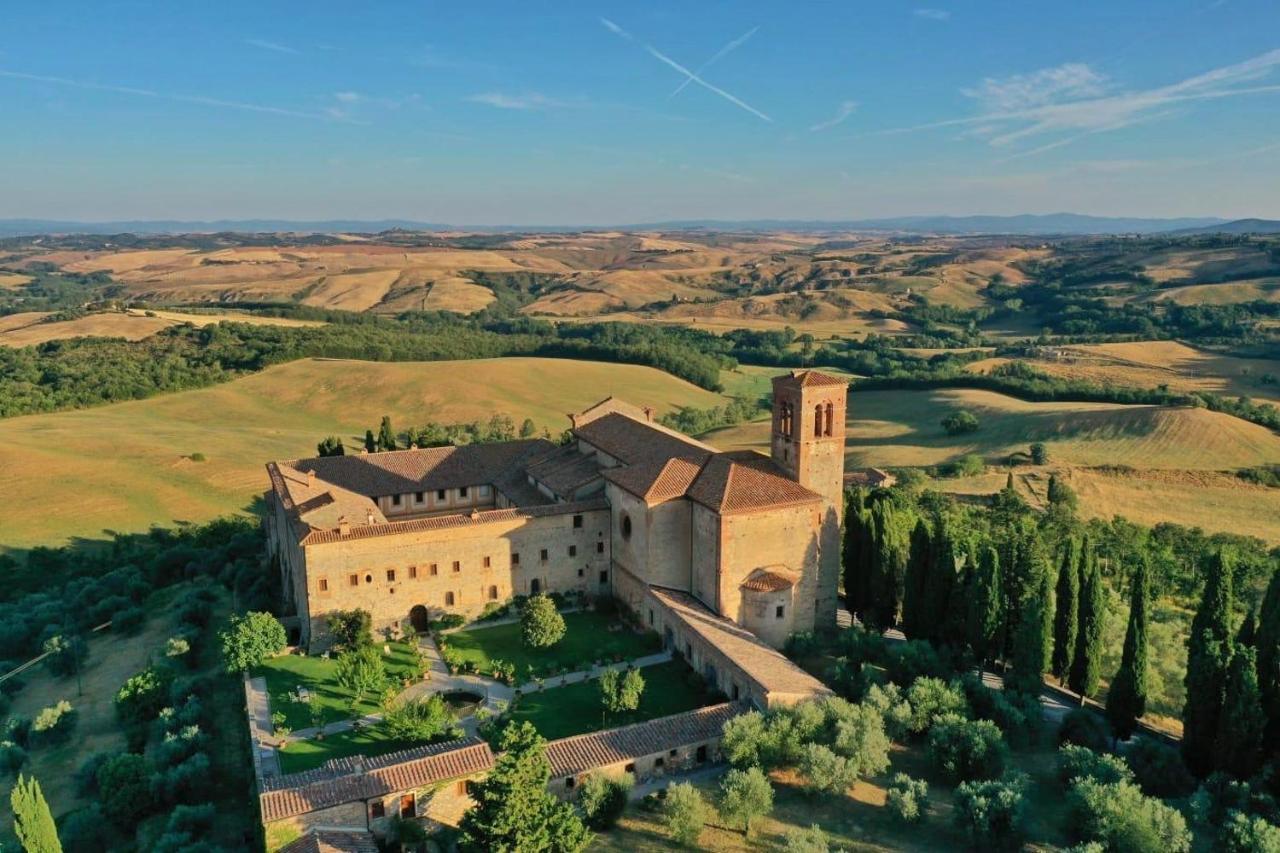 Monastero Sant'anna In Camprena