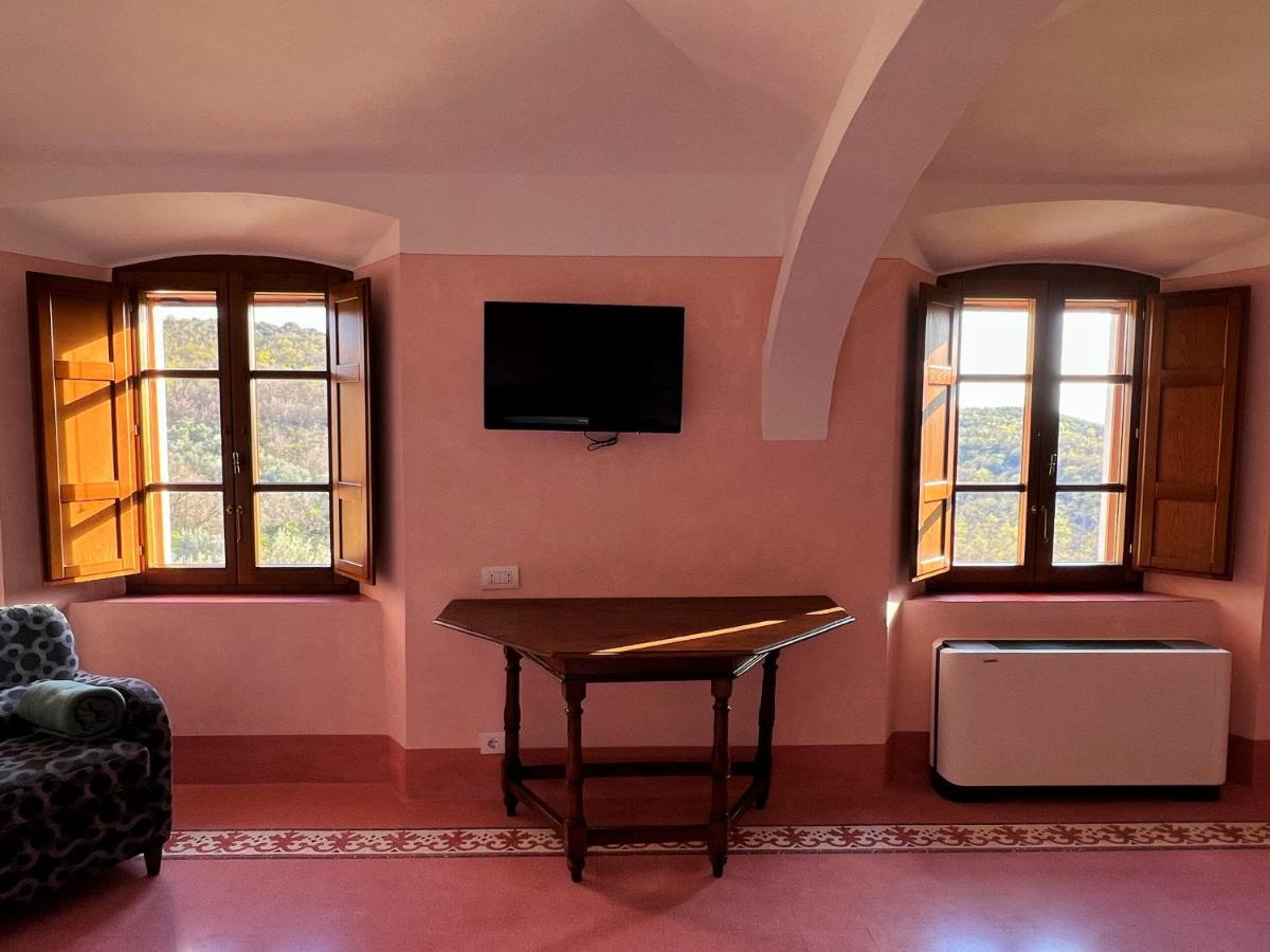 Vakantieboerderij Monastero Sant'anna In Camprena *