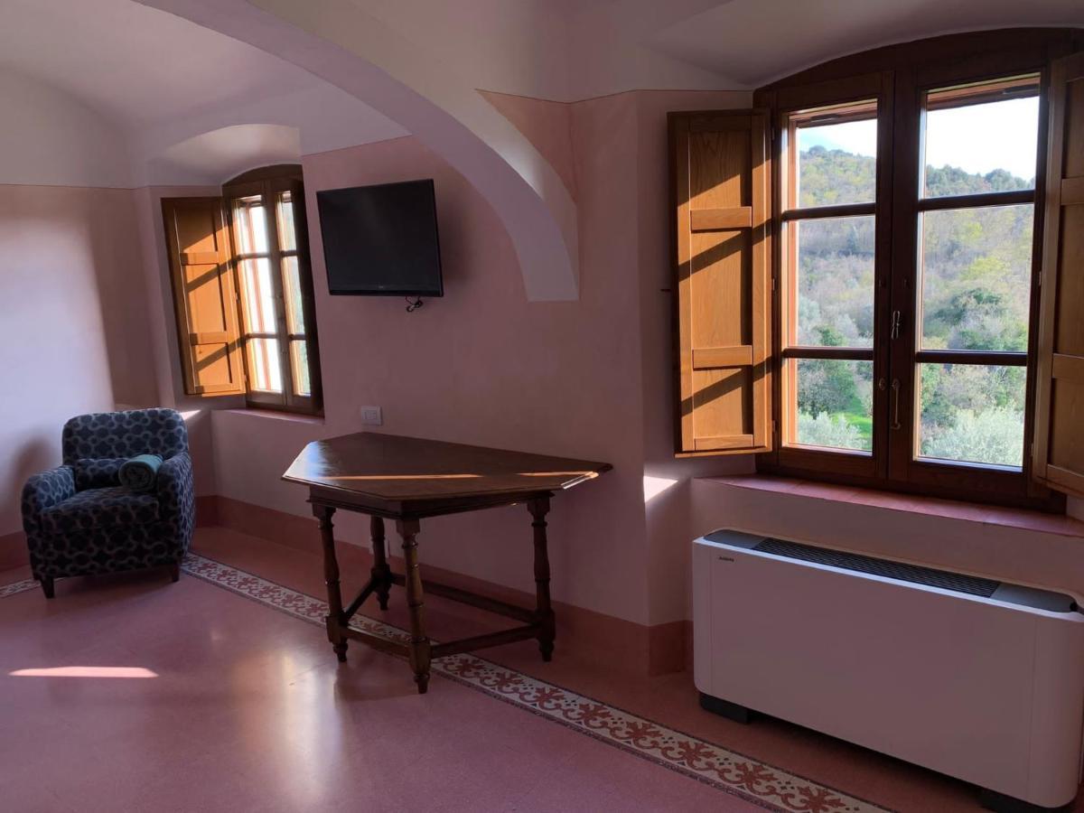 Monastero Sant'anna In Camprena Vakantieboerderij *