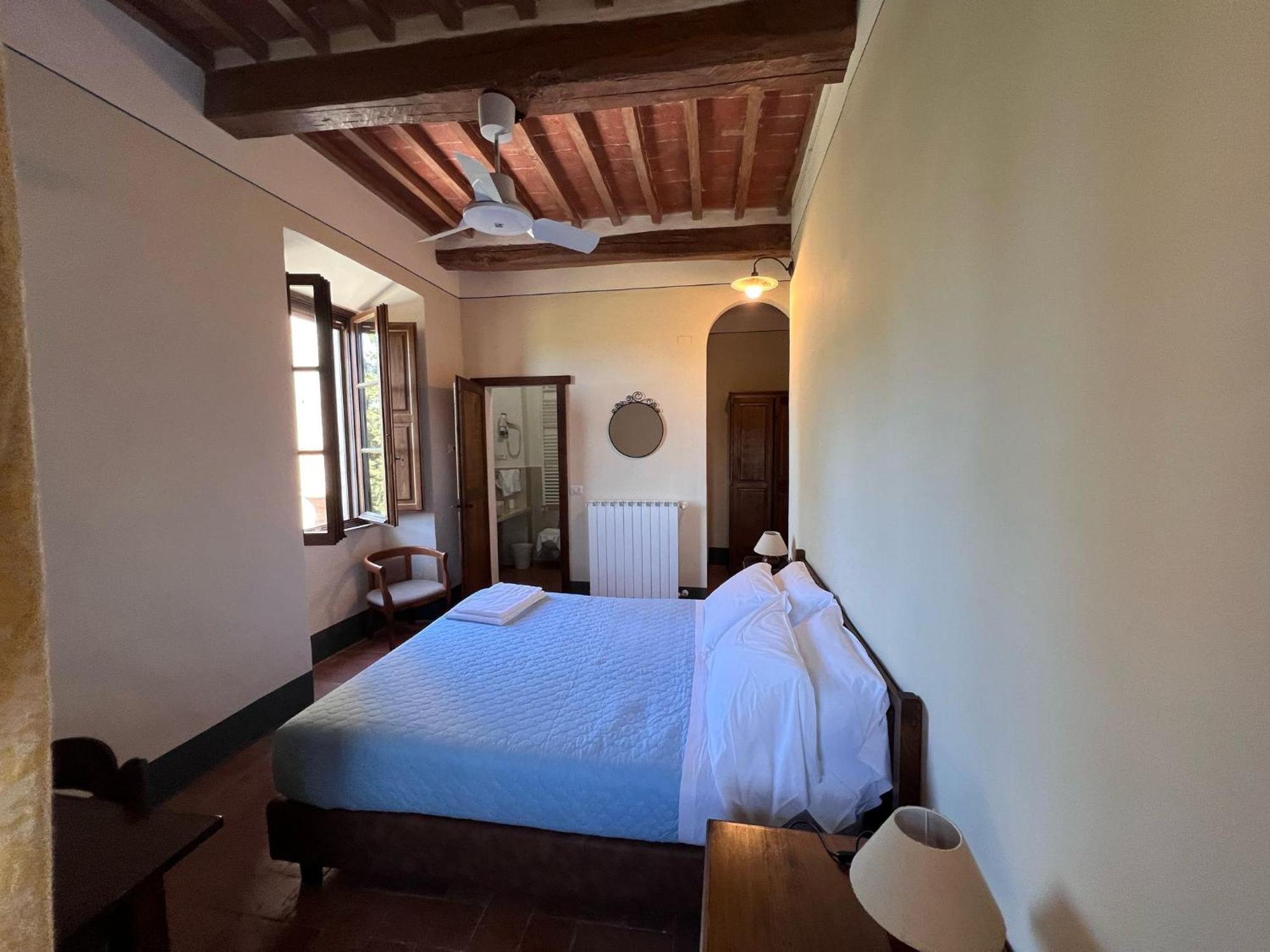 Vakantieboerderij Monastero Sant'anna In Camprena *