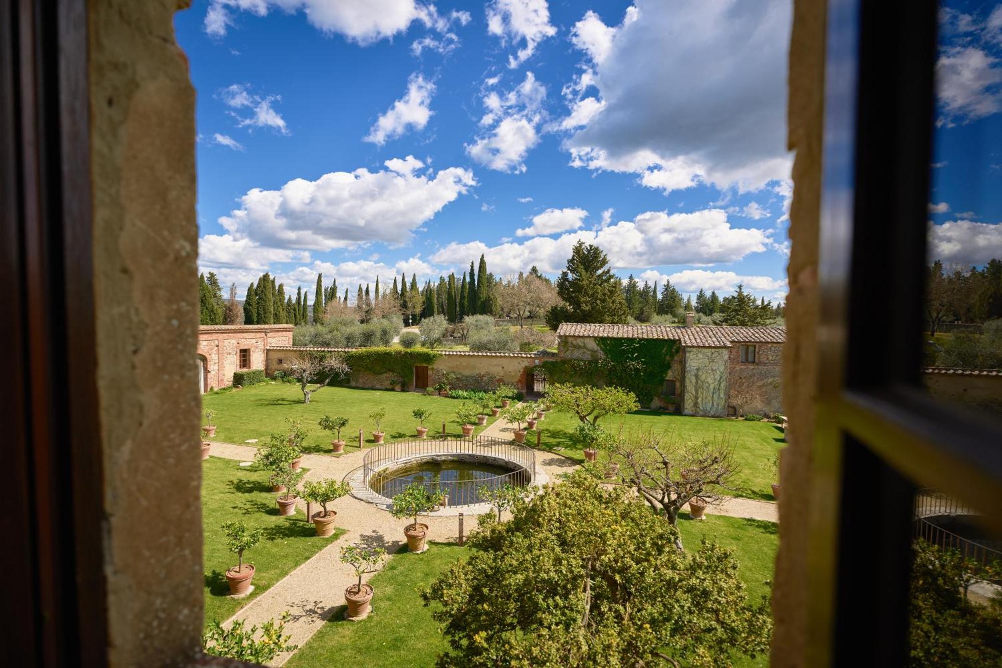 Farm stay Monastero Sant'anna In Camprena *